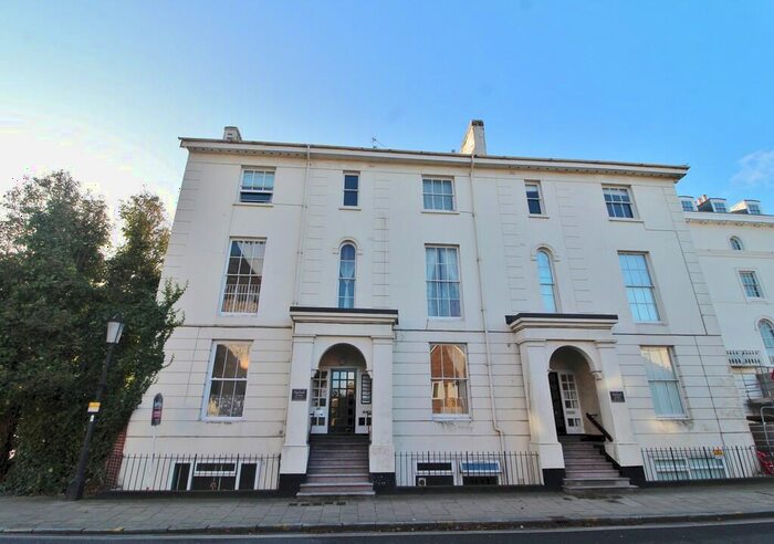 2 Bedroom Flat To Rent In Kent Road, Southsea, PO5