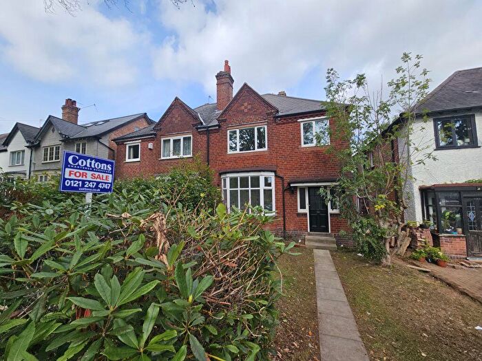 3 Bedroom Semi-Detached House For Sale In Swanshurst Lane, Moseley, B13