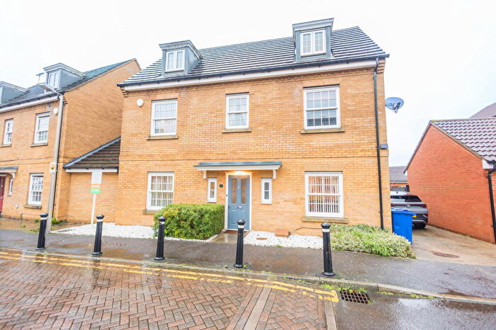 5 Bedroom Detached House For Sale In Sachfield Drive, Chafford Hundred, Grays, RM16