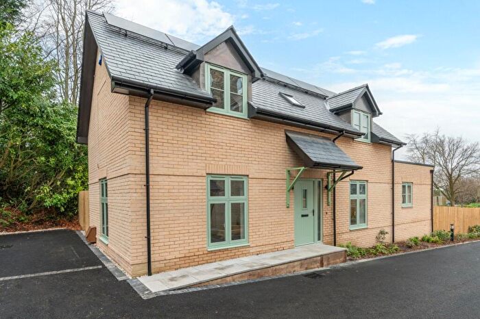 3 Bedroom Detached House For Sale In Moralee Close, Rowlands Hill, Wimborne, Dorset, BH21