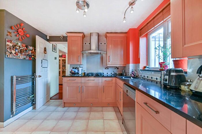 4 Bedroom Detached House For Sale In Southwold Spur, Langley, Slough, SL3