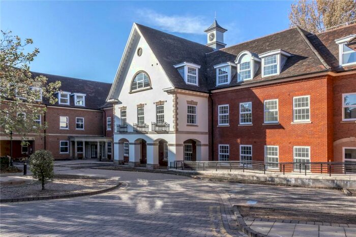 2 Bedroom Apartment To Rent In Homer Road, Solihull, B91