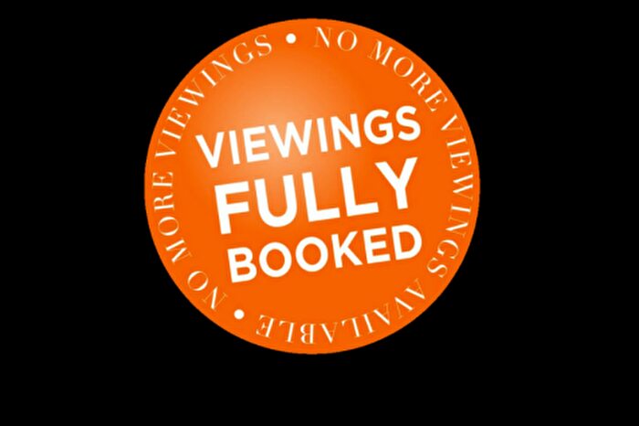 2 Bedroom Detached Bungalow To Rent In Holland Close, Bidford-On-Avon, B50