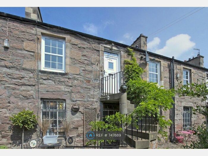 2 Bedroom Maisonette To Rent In Canal Street, Perth, PH2