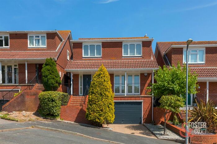 4 Bedroom Detached House To Rent In Treetops Close, Brighton, BN2