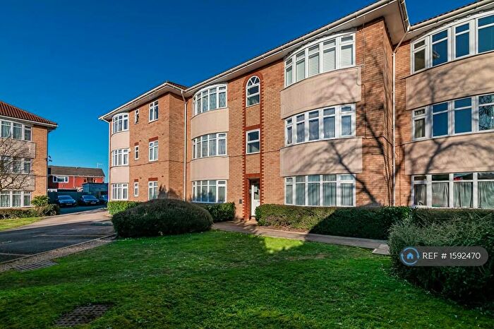 1 Bedroom Flat To Rent In Catherine Court, Ilford, IG2