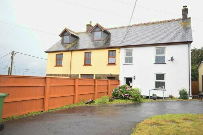 3 Bedroom Semi-Detached House To Rent In Pound Hill, Bideford, Devon, EX39