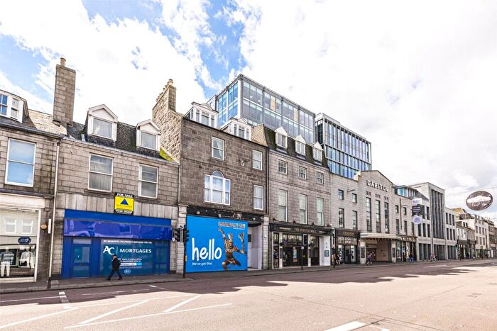 2 Bedroom Flat To Rent In Union Street, Aberdeen, AB11