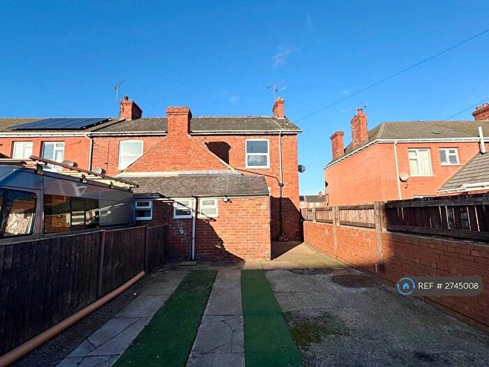 3 Bedroom End Of Terrace House To Rent In South Street, Highfields, Doncaster, DN6