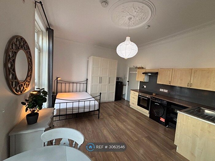 Studio To Rent In Shepherds Bush Road, Hammersmith, W6