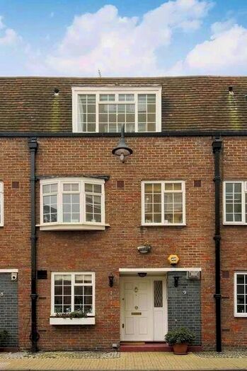 4 Bedroom Property To Rent In Browning Close, London, W9