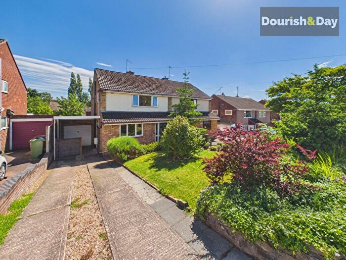 3 Bedroom Semi-Detached House For Sale In Baswich Crest, Stafford, ST17