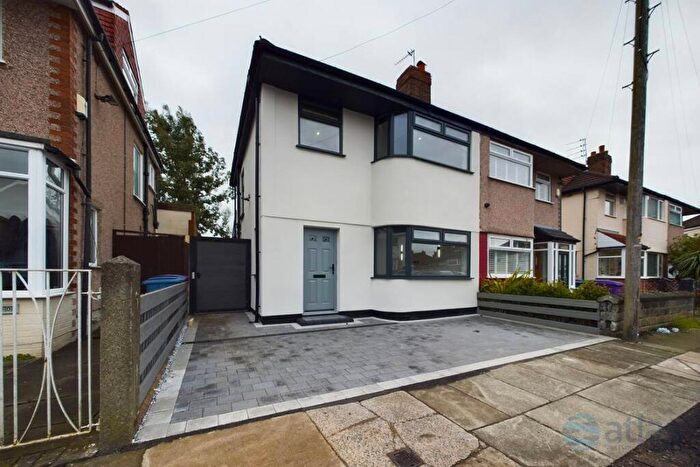 3 Bedroom Semi Detached House To Rent In Mossville Road, Mossley Hill, L18