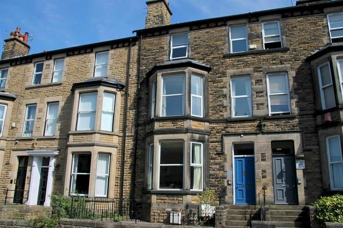 2 Bedroom Flat To Rent In Haywra Street, Harrogate, HG1