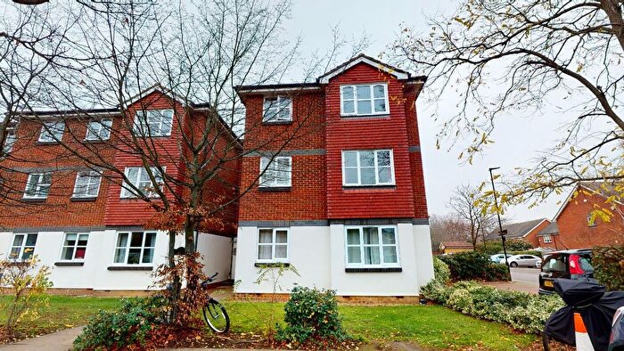 1 Bedroom Flat To Rent In Boothroyd House, Draymans Way, Isleworth, London, TW7