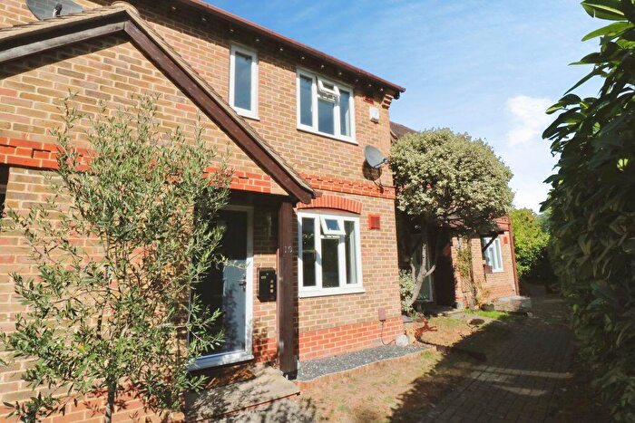 3 Bedroom Terraced House For Sale In St. Thomas Walk, Colnbrook, SL3