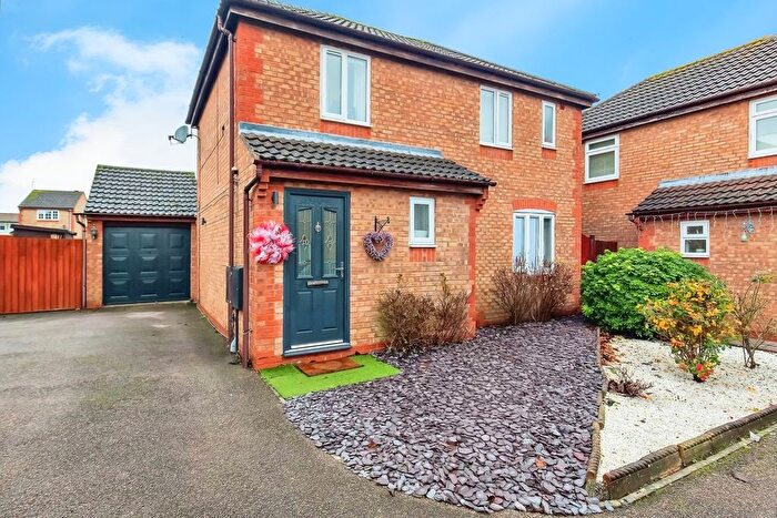 3 Bedroom Detached House For Sale In Waltham Close, Corby, NN17