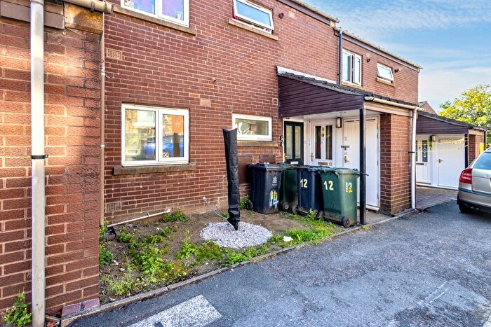 1 Bedroom Flat For Sale In Raven Street, Keighley, BD21