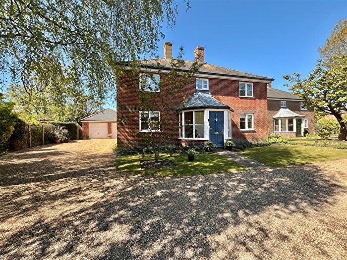 4 Bedroom Detached House For Sale In Admirals Garden, Hingham, NR9