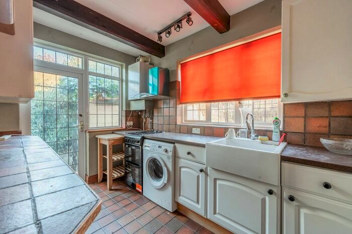 3 Bedroom Cottage To Rent In Chantry Road, Headstone, Harrow, HA3