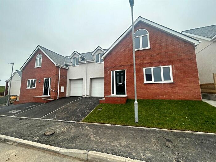 3 Bedroom Semi-Detached House For Sale In Parys Uchaf, Bull Bay, Anglesey, Sir Ynys Mon, LL68