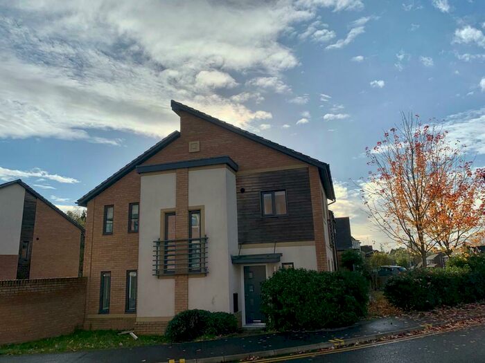 3 Bedroom House To Rent In Hawksbill Way, Peterborough, PE2