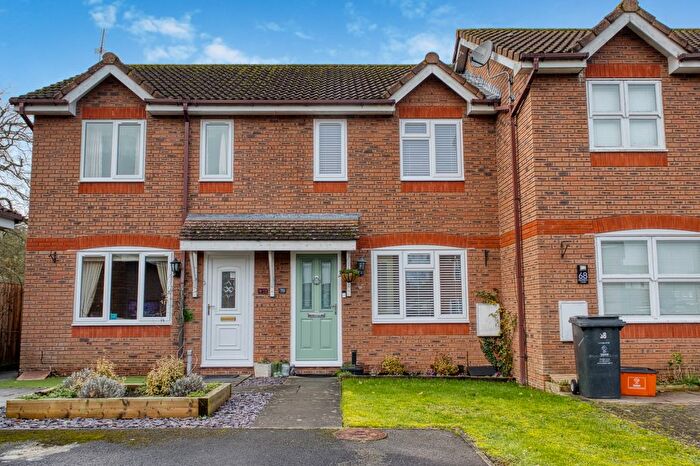 2 Bedroom Terraced House For Sale In Bullfinch Close, Covingham, SN3