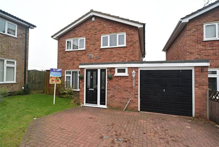4 Bedroom Link Detached House To Rent In Lamble Close, Beck Row, Bury St.Edmunds, Suffolk, IP28