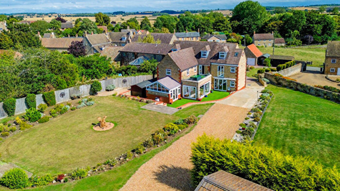 7 Bedroom Detached House For Sale In Polopit, Titchmarsh, NN14