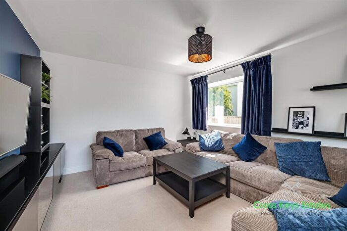 5 Bedroom Detached House For Sale In Leatfield Drive, Derriford, PL6