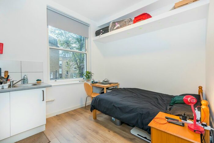 Studio To Rent In Warwick Road, Earl's Court, SW5