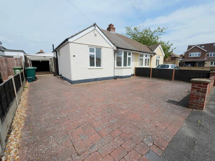 3 Bedroom Bungalow To Rent In Chalmers Road, Ashford, TW15