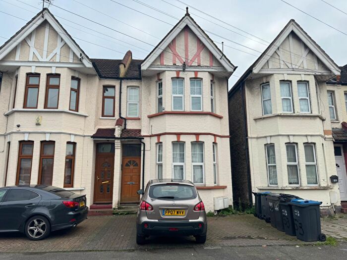 1 Bedroom Maisonette To Rent In Broughton Road, Thornton Heath, CR7