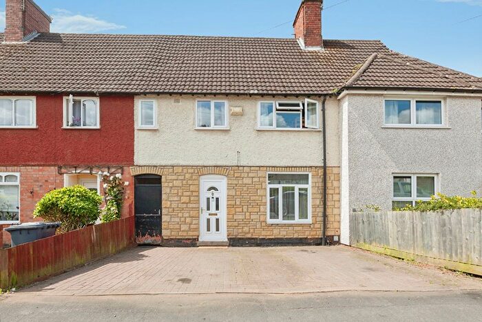 3 Bedroom Terraced House For Sale In Overpark Avenue, Leicester, Leicestershire, LE3