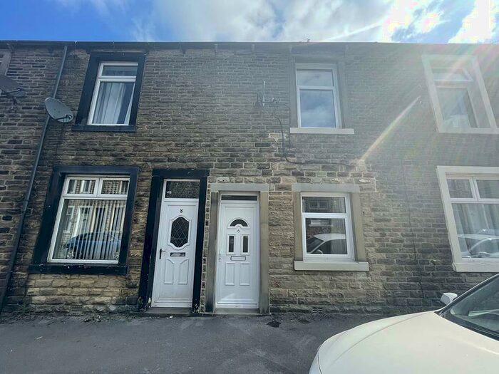 3 Bedroom Terraced House To Rent In Powell Street, Barnoldswick, BB18