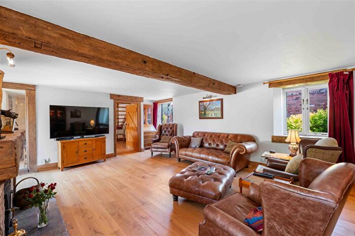 4 Bedroom Barn Conversion For Sale In Brandhills View, Alverton, NG13