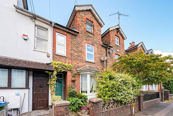 3 Bedroom Terraced House For Sale In Station Road, Horsham, RH13
