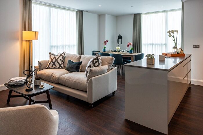 3 Bedroom Flat To Rent In Harbour Way, London, E14