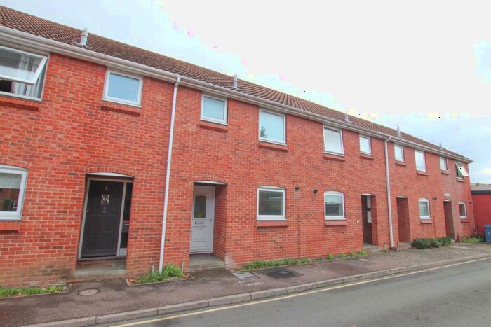 3 Bedroom Terraced House To Rent In Weavers Terrace, Sudbury, CO10