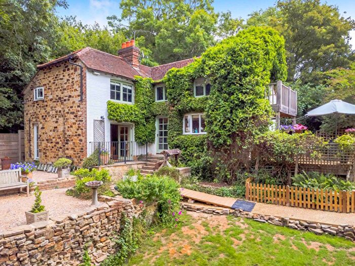 4 Bedroom Detached House For Sale In Nursery Lane, Nutley, TN22