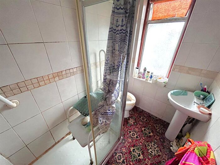 3 Bedroom House For Sale In Westfield Road, Brierley Hill, DY5