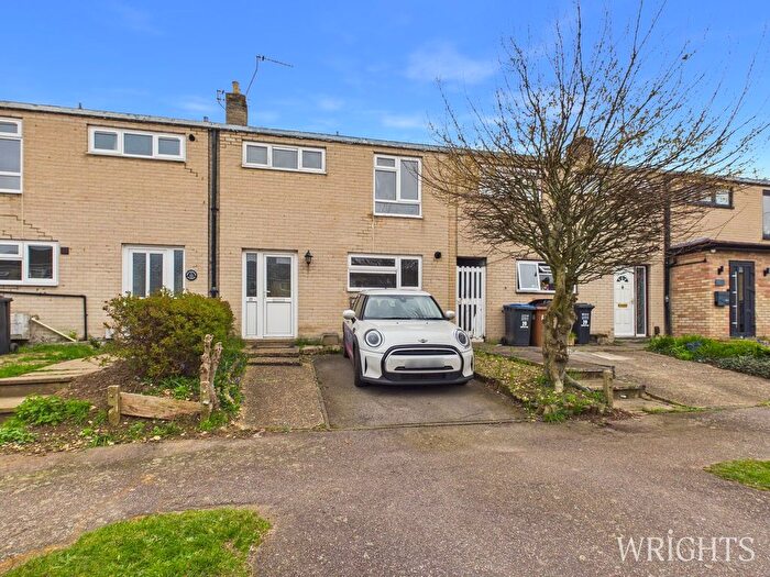3 Bedroom Terraced House For Sale In Deerswood Avenue, Hatfield, AL10
