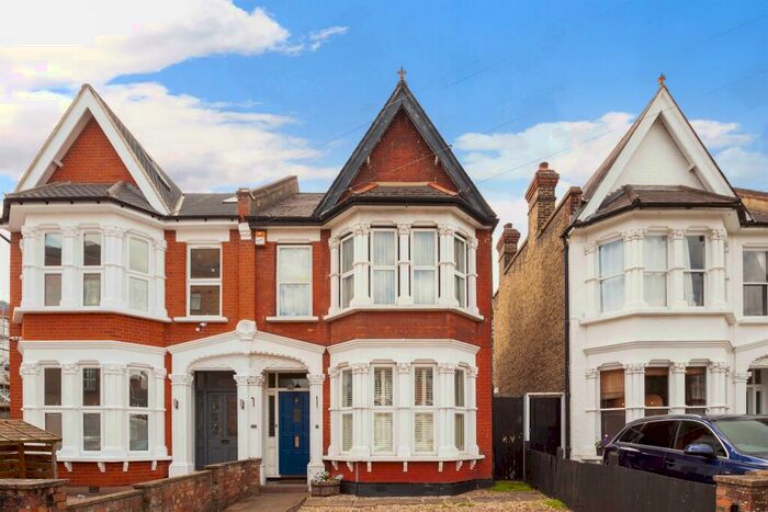 1 Bedroom Flat To Rent In Sussex Road, New Malden, KT3