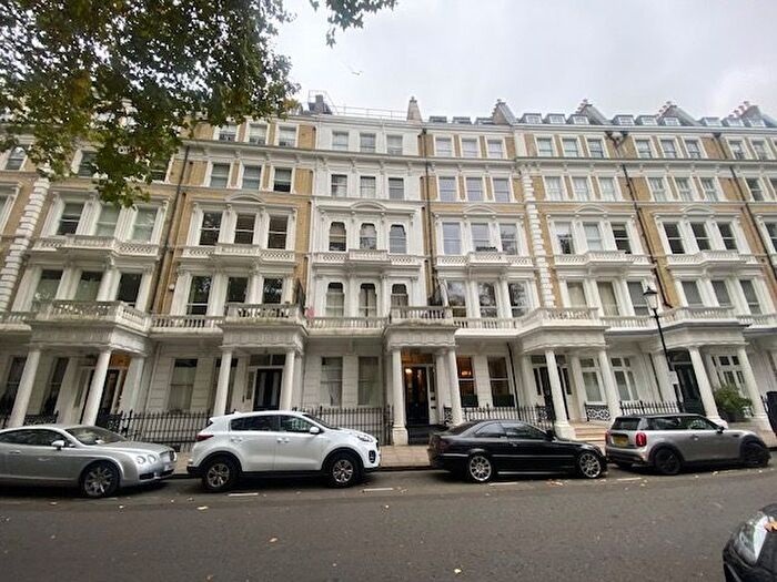 Studio To Rent In Courtfield Gardens, London, SW5