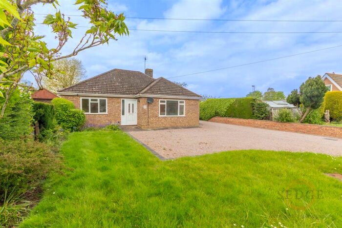 2 Bedroom Detached Bungalow For Sale In Backgate, Cowbit, Spalding, PE12