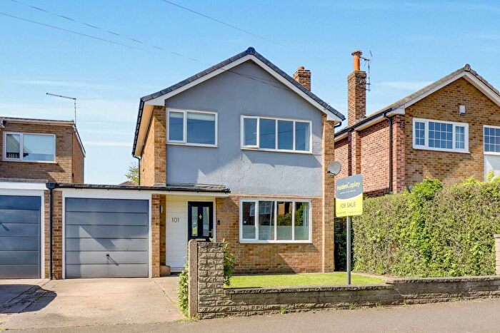 3 Bedroom Detached House For Sale In Walk Mill Drive, Hucknall, NG15