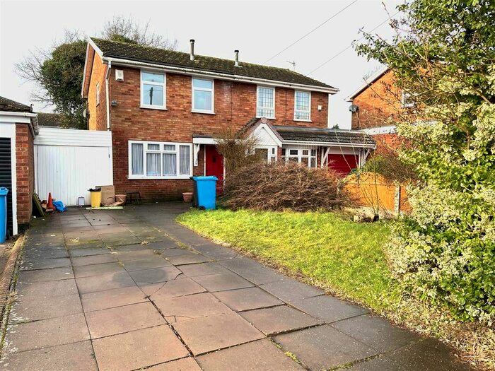 3 Bedroom Semi-Detached House For Sale In Eagle Close, Great Wyrley, Walsall, WS6