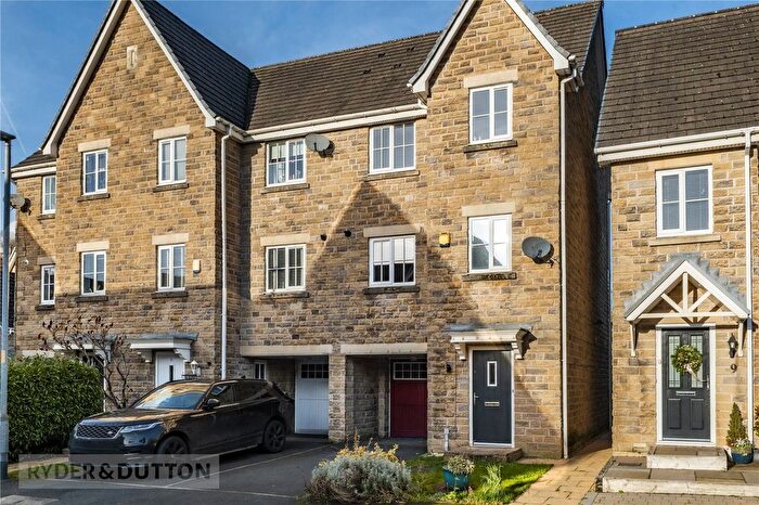 3 Bedroom Semi Detached House For Sale In Canalside Close, Mossley, OL5