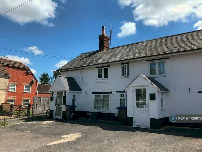 Studio To Rent In High Street, Semington, Trowbridge, BA14