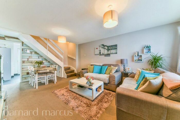 2 Bedroom House To Rent In Delaporte Close, Epsom, KT17